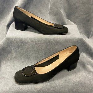Salvatore Ferragamo • Gancio Pump • Black • Sz 6.5